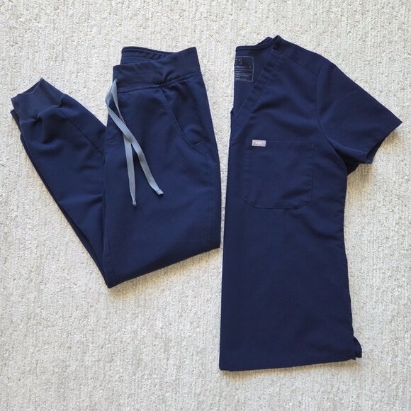 FIGS Scrub Set Women Navy Blue Catarina Top Small Zamora Jogger Pants Petite XS - Picture 2 of 16